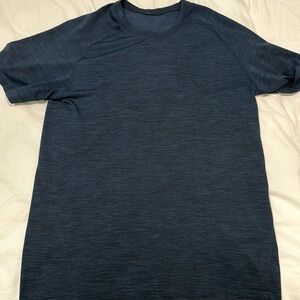 Lululemon Men’s athletic shirt M used